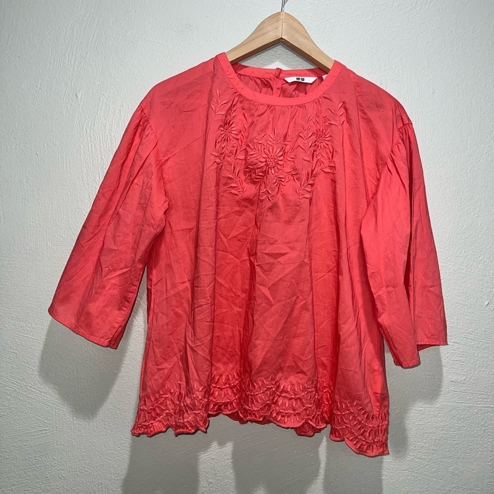 Uniqlo Pink Embroidered Floral 3/4 Sleeve Top